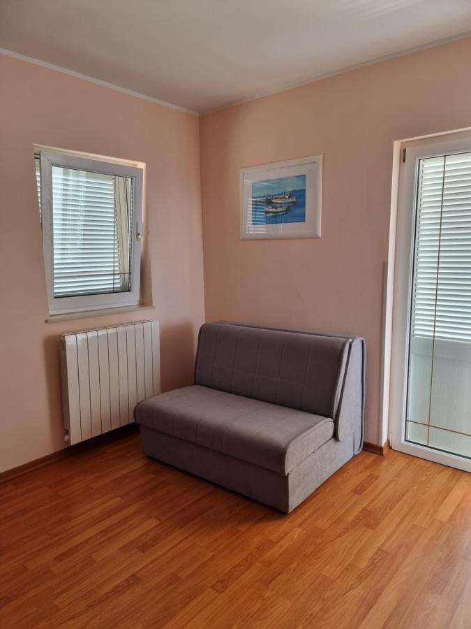 Apartments Katarina Smrika Exterior photo